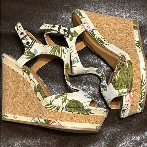 Tropical floral leaf platform wedge sandals - size 8 - Lust 4 Life botanical L4L - Picture 4 of 13